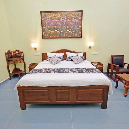 Le Colonial Suites بونديتْشيري المظهر الخارجي الصورة
