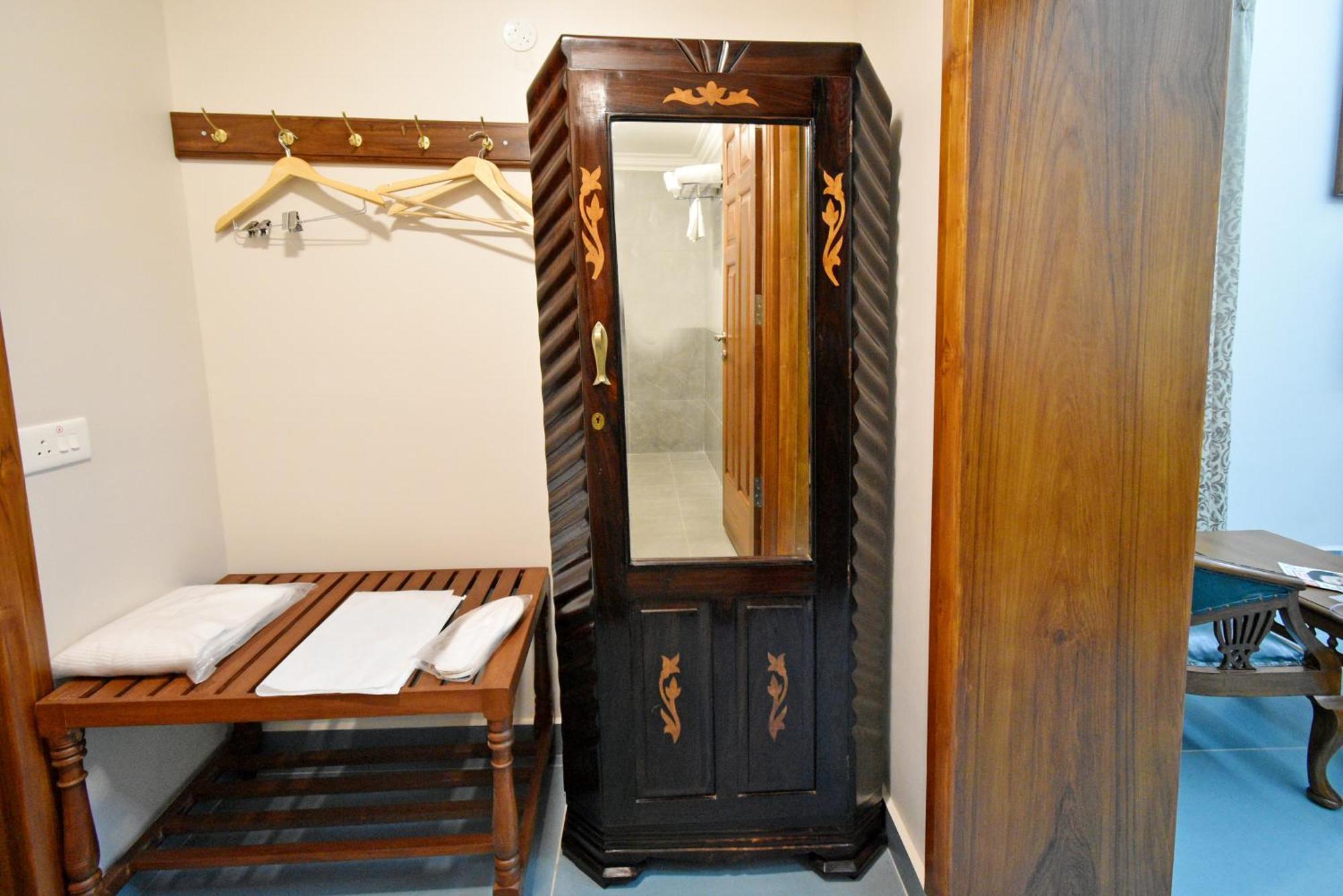 Le Colonial Suites بونديتْشيري المظهر الخارجي الصورة