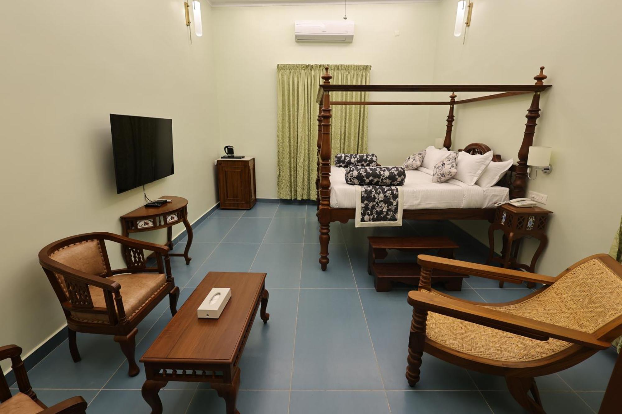 Le Colonial Suites بونديتْشيري المظهر الخارجي الصورة